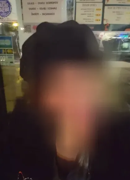 Amira, 35