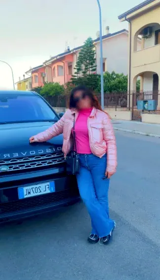 Antonia, 36