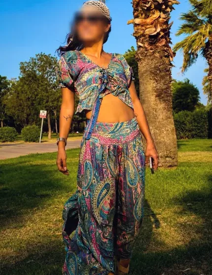 Diana, 33