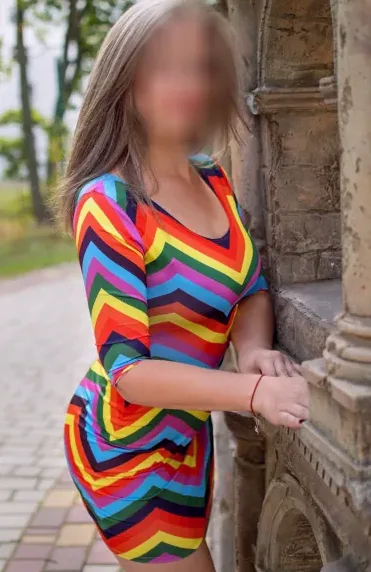 Diana, 37