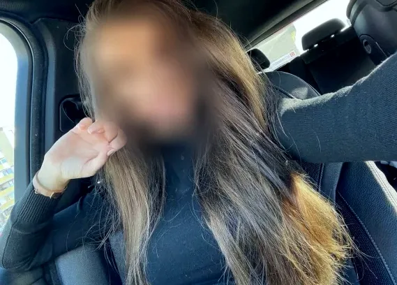 Dilara, 33