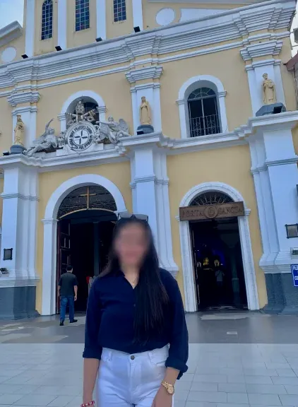 Nora, 24