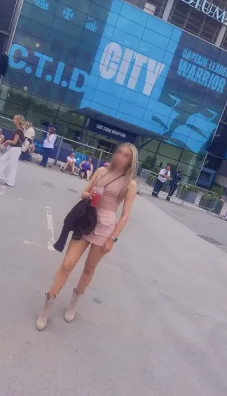 Ramona, 28